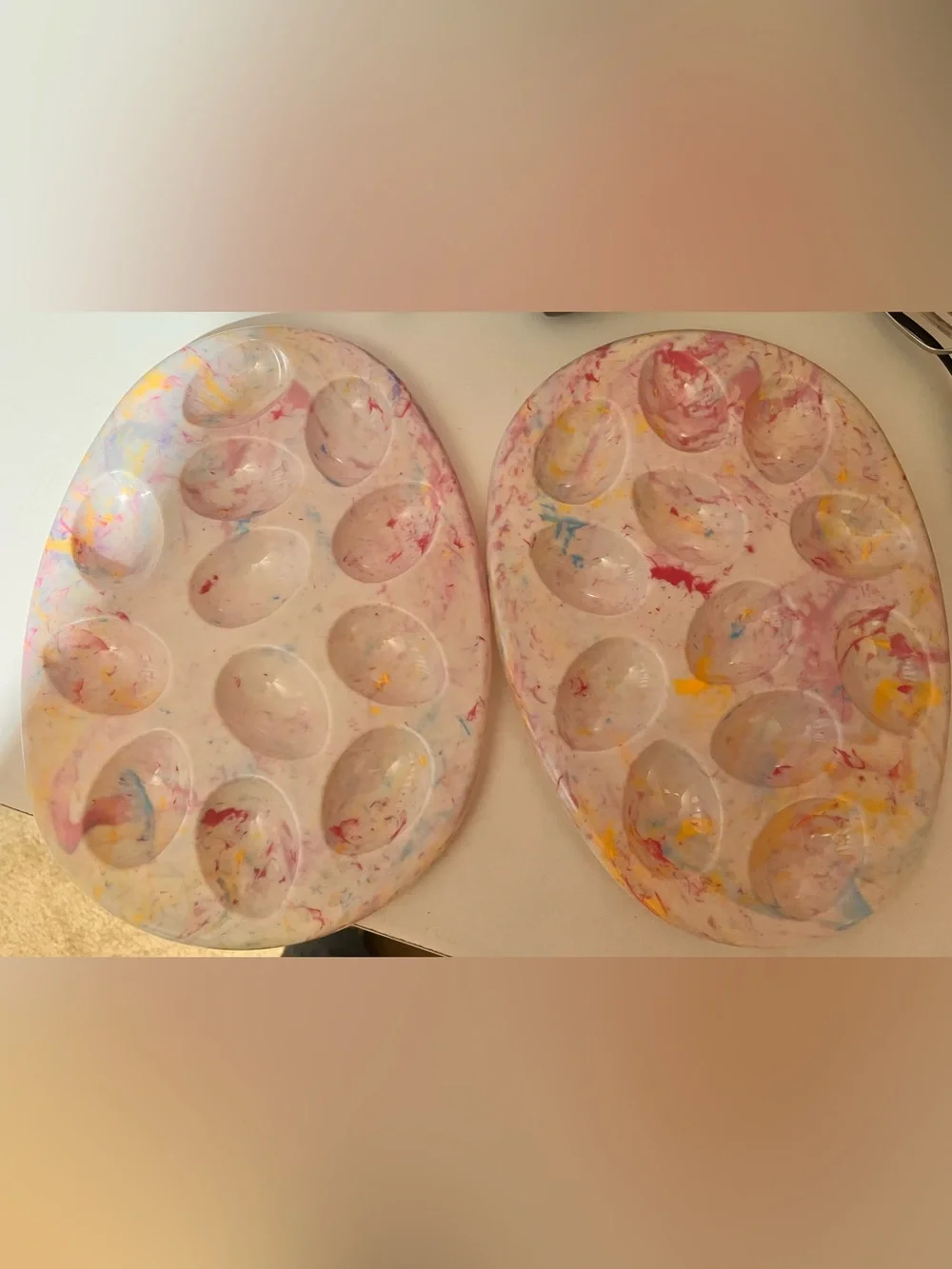 Marbled Plastic Paint Palette Set - Pink, Yellow, Blue Accents